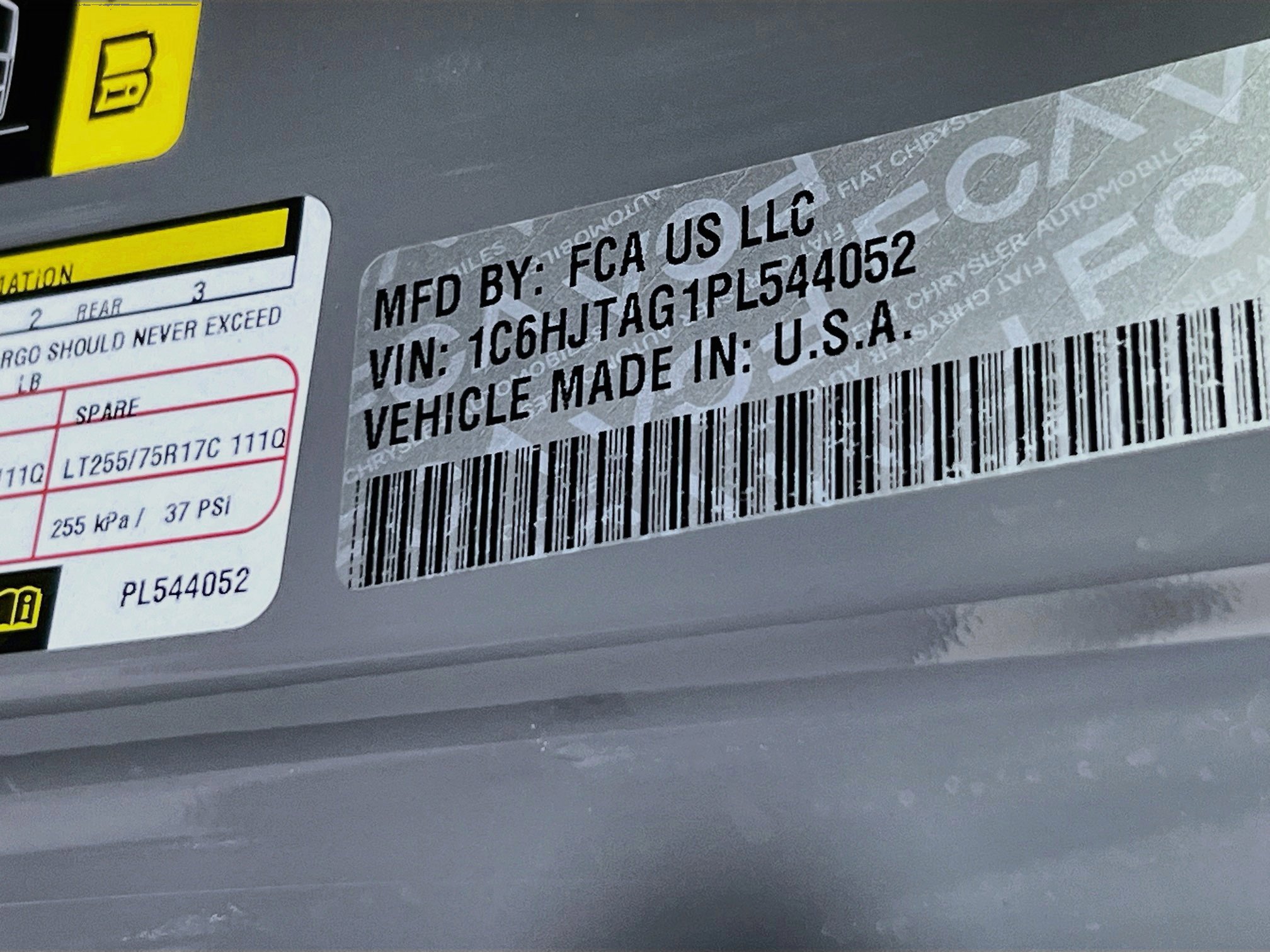 Used 2023 Jeep Gladiator Willys AWD/4WD image 31