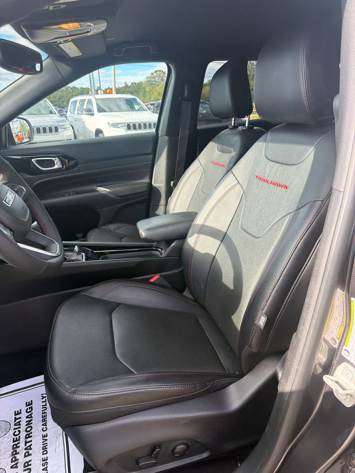 Used 2024 Jeep Compass Trailhawk w/ Trailhawk Elite Group AWD/4WD image 12
