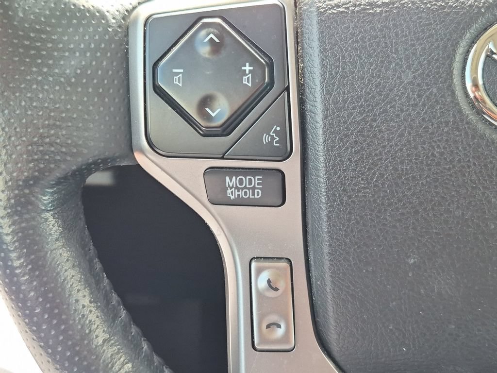 Used 2024 Toyota 4Runner Limited AWD/4WD image 24