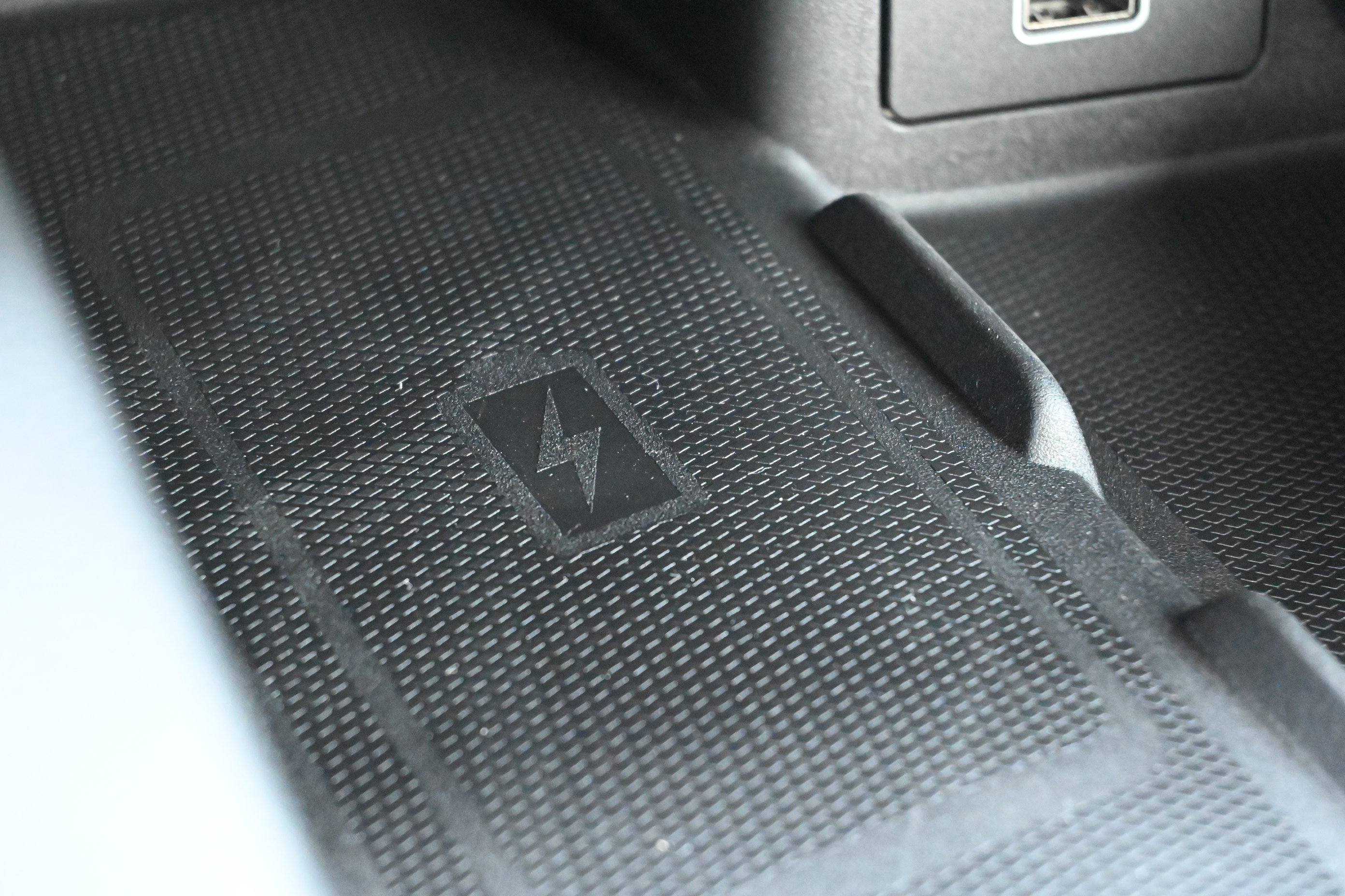 New 2026 Ford Escape SE w/ PHEV Premium Package FWD image 27