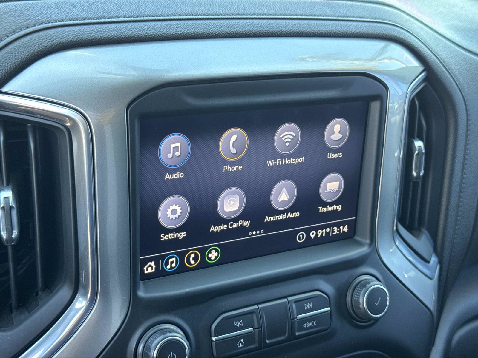 Used 2020 Chevrolet Silverado 2500 LT w/ Advanced Trailering Package AWD/4WD image 13