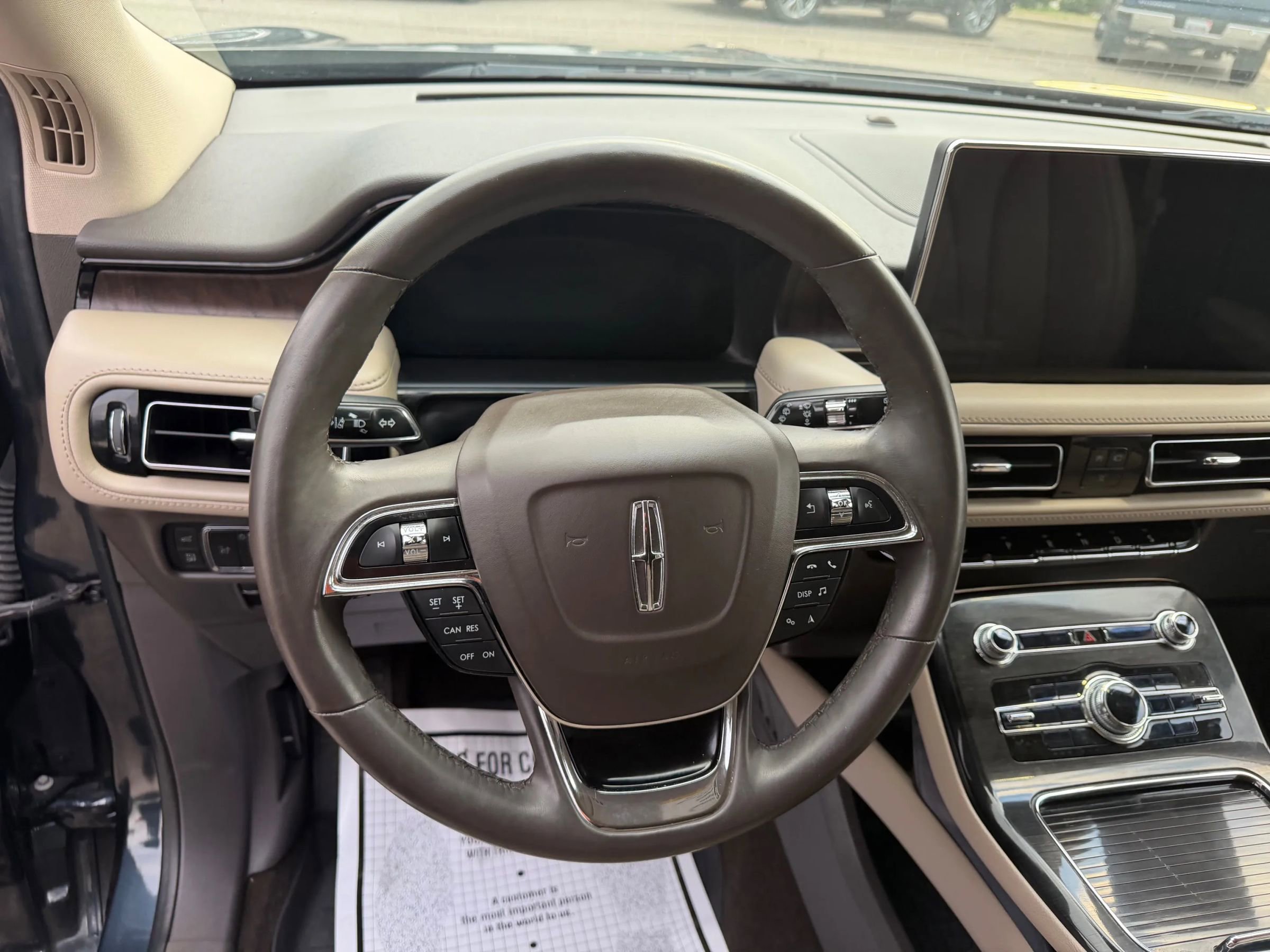 Used 2022 Lincoln Nautilus Reserve w/ Luxury Package image 7