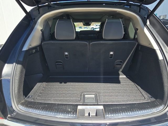 Used 2023 Acura MDX SH-AWD w/ Advance Package image 9