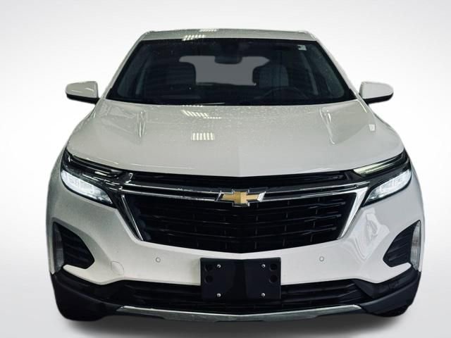 Used 2023 Chevrolet Equinox LT w/ Driver Convenience Package AWD/4WD image 2