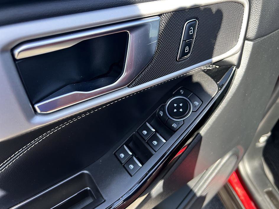 Used 2022 Ford Explorer ST w/ ST Street Pack image 21