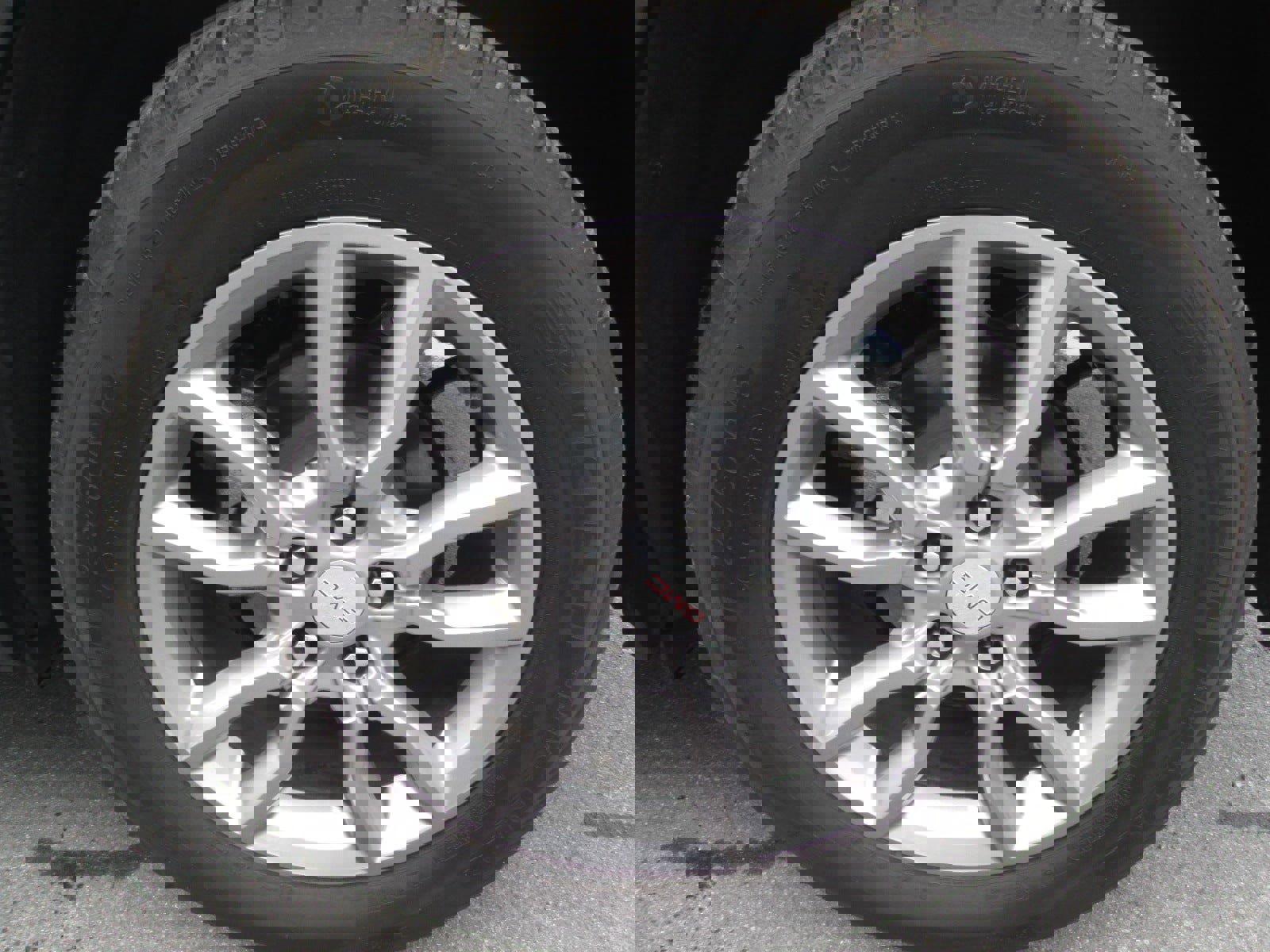 Certified 2024 GMC Terrain SLT w/ Infotainment Package II image 32