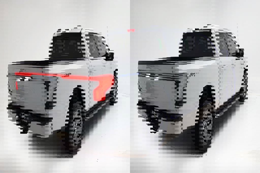 Used 2023 Ford F150 Lightning Lariat w/ Max Trailer Tow Package image 9