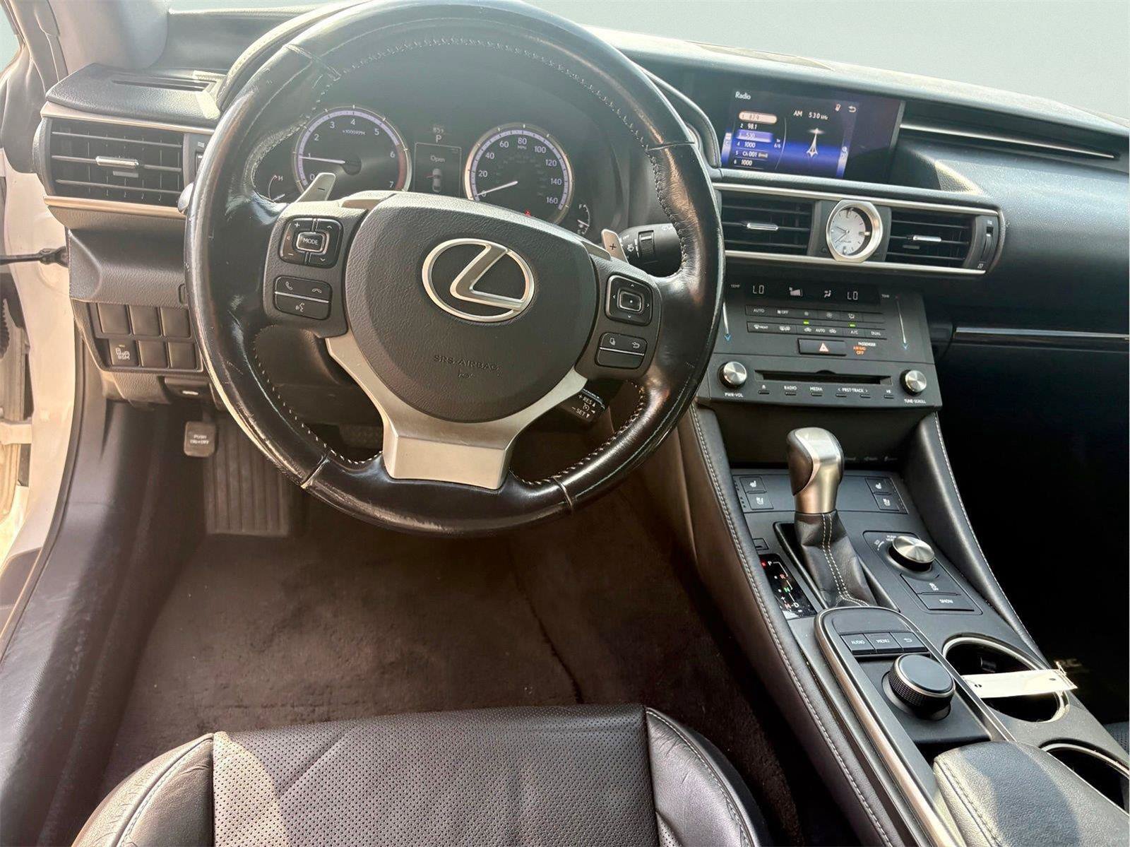 Used 2016 Lexus RC 200t w/ Premium Package RWD image 10