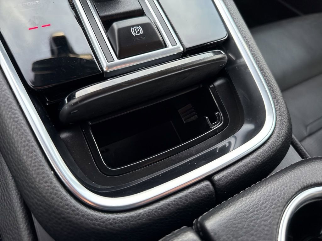 Used 2022 Porsche Panamera 4 Platinum Edition image 38