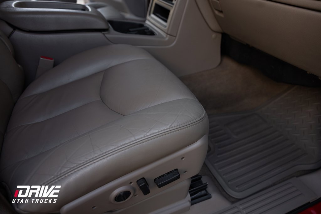 Used 2007 GMC Sierra 2500 SLT w/ Heavy-Duty Power Package image 19