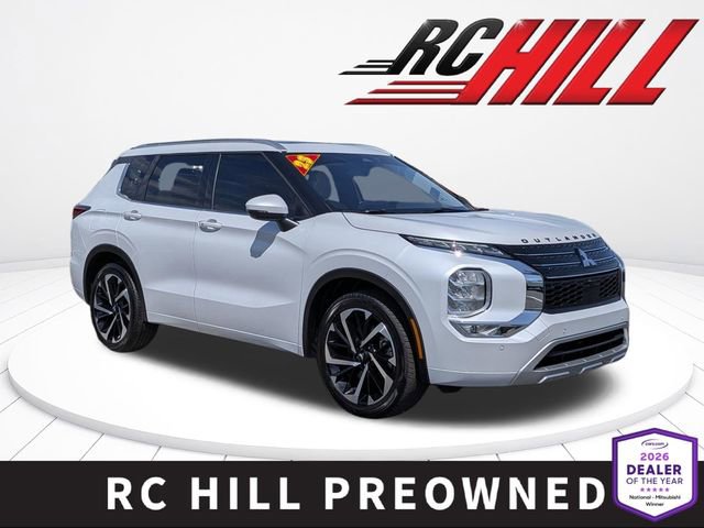 Used 2023 Mitsubishi Outlander SEL FWD image 1