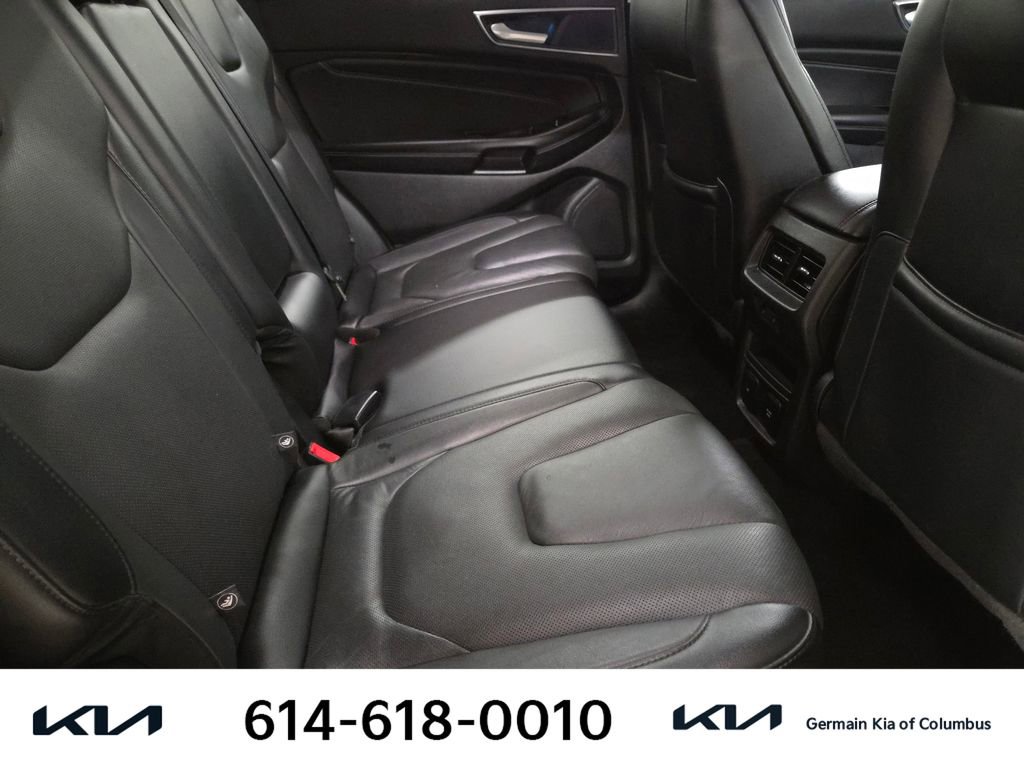 Used 2018 Ford Edge Titanium w/ Equipment Group 301A FWD image 20