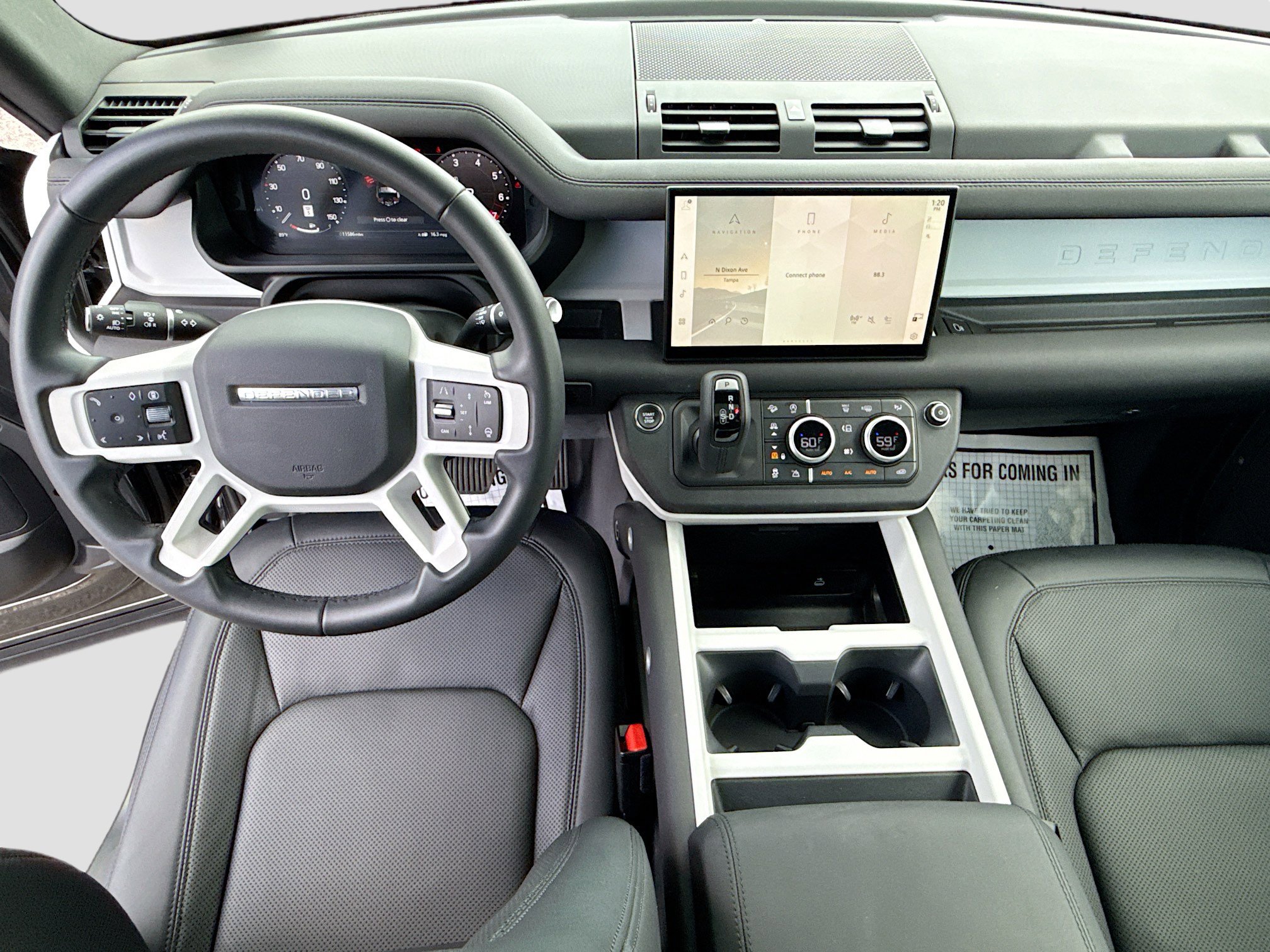 Used 2025 Land Rover Defender 90 X-Dynamic SE AWD/4WD image 16