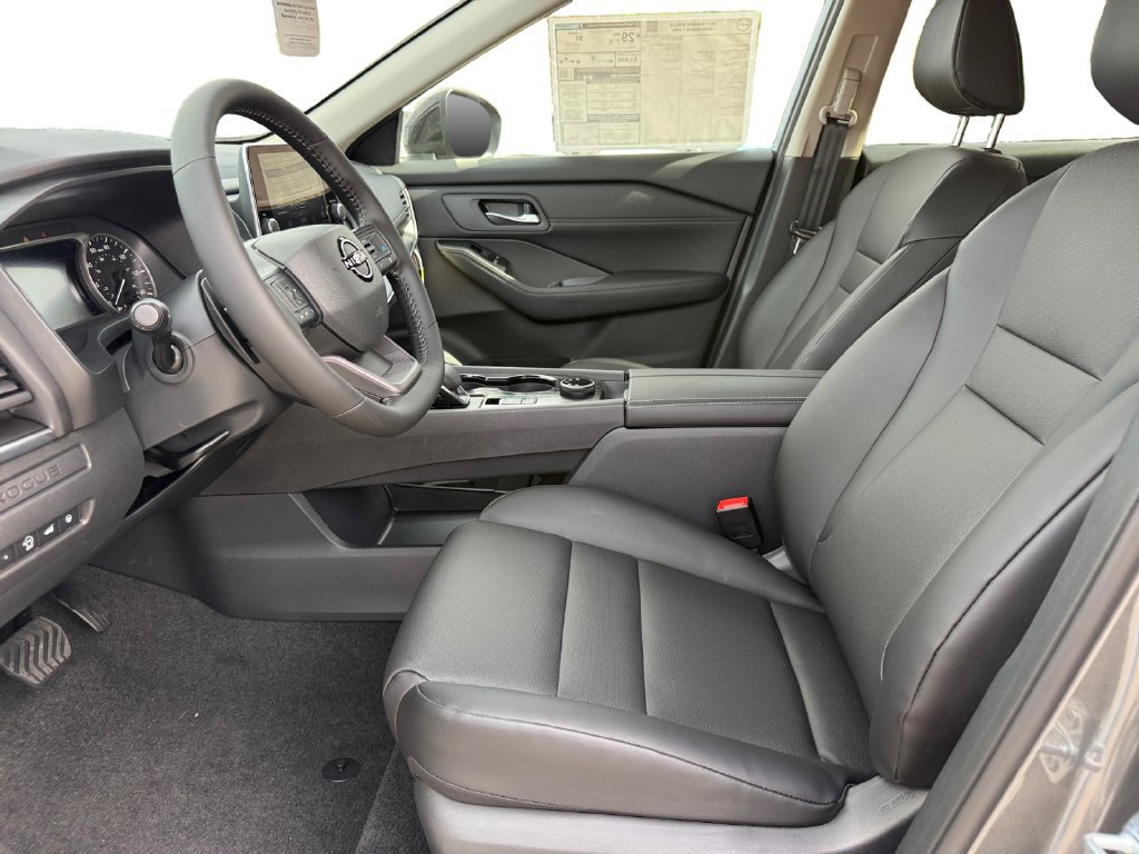 New 2027 Nissan Rogue Dark Armor AWD/4WD image 9