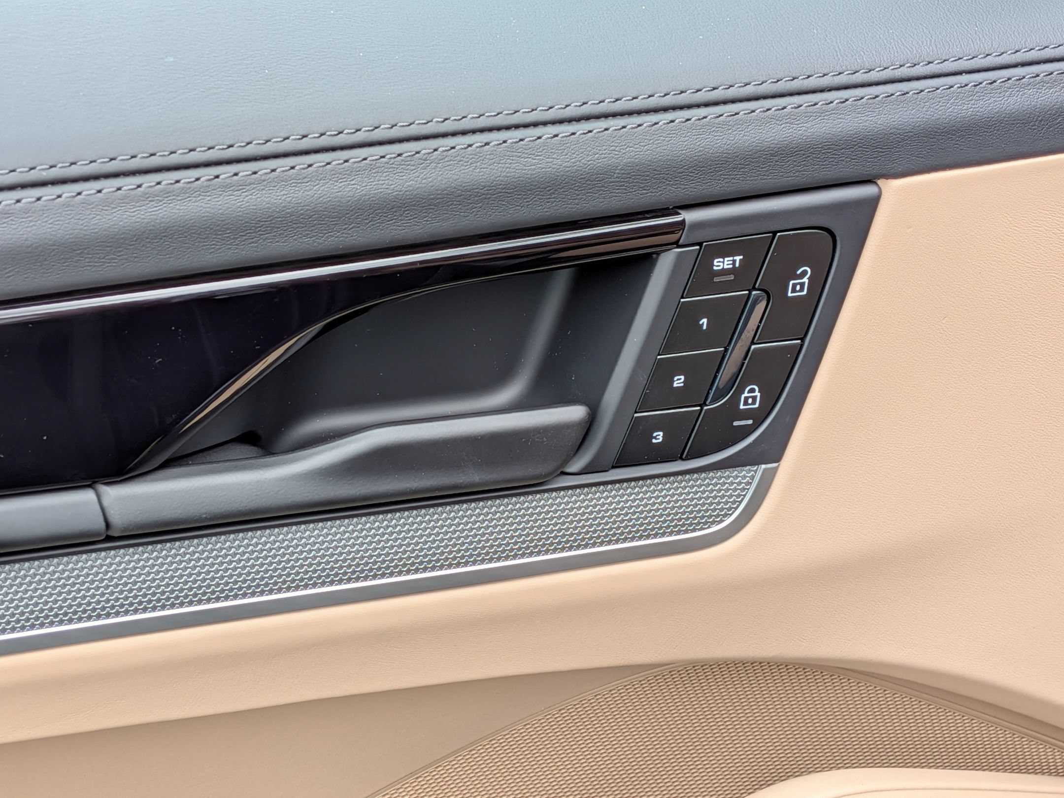 New 2026 Porsche Cayenne S AWD/4WD image 24