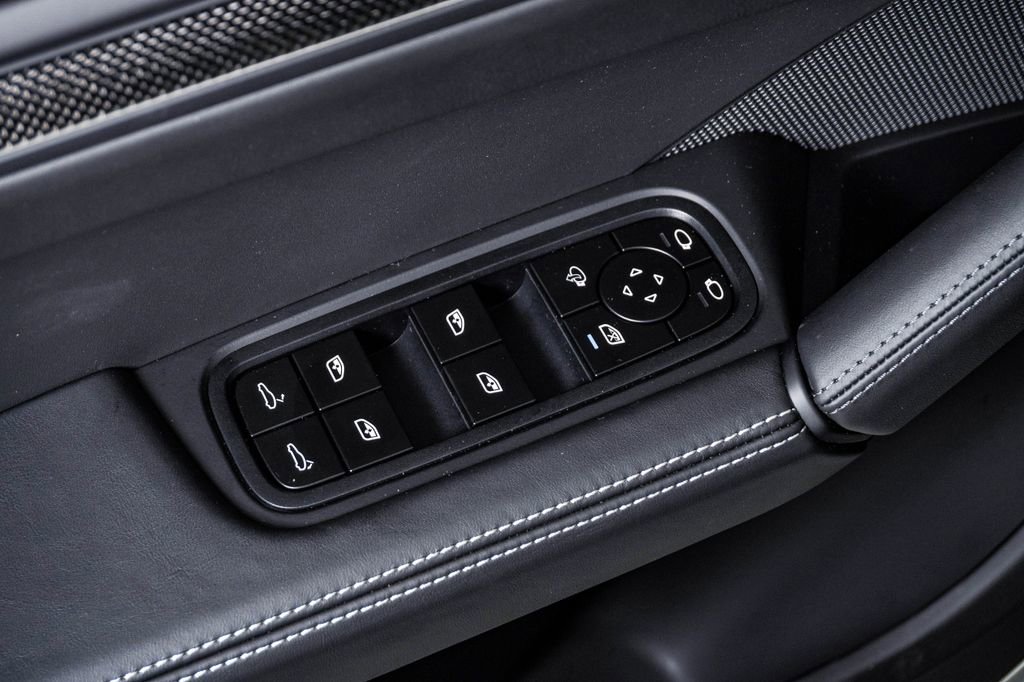 New 2026 Porsche Cayenne GTS image 26