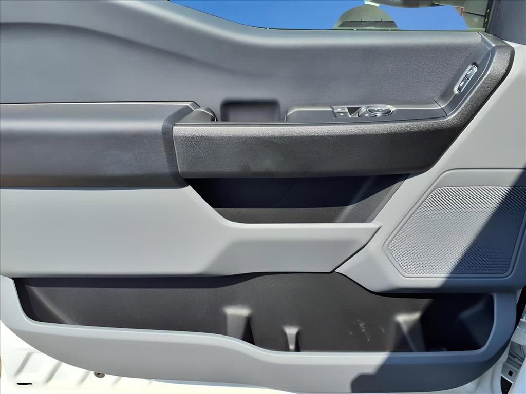 New 2024 Ford F550 2WD Regular Cab Super Duty image 18