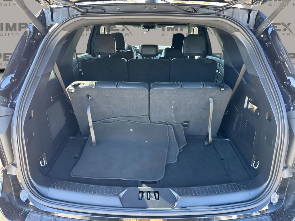 Used 2025 Ford Explorer ST-Line w/ ST-Line Street Pack image 30