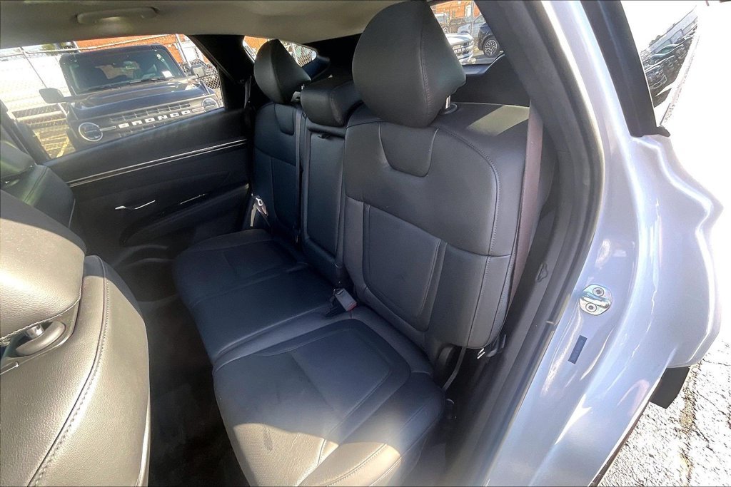 Used 2022 Hyundai Tucson Limited AWD/4WD image 25