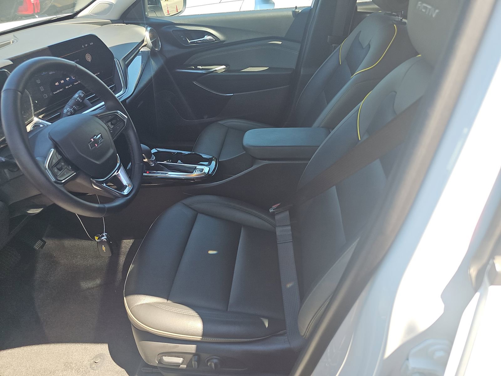 Used 2025 Chevrolet Trax ACTIV w/ Driver Confidence Package FWD image 14