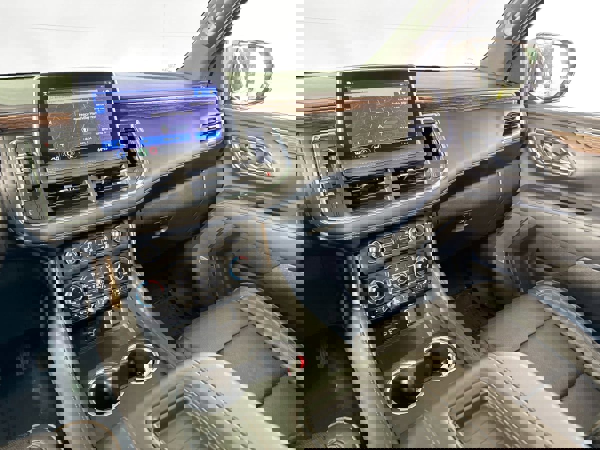 Used 2021 Chevrolet Tahoe High Country image 31