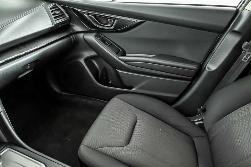 Used 2017 Subaru Impreza 2.0i AWD/4WD image 27