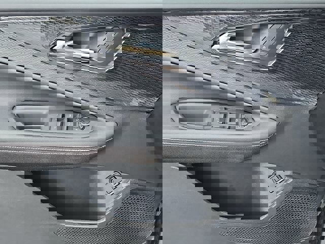 New 2025 Chevrolet Blazer EV LT image 22