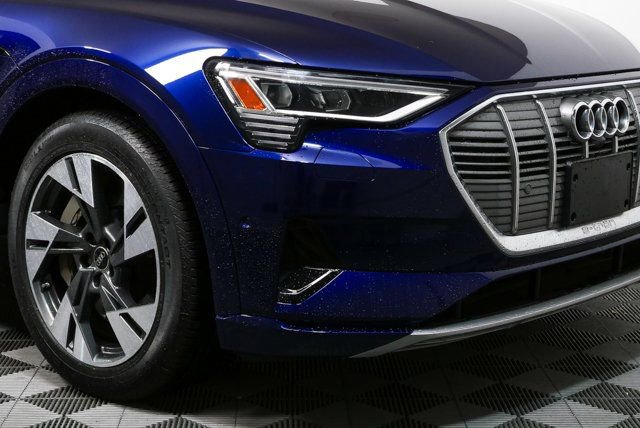 Certified 2023 Audi e-tron Premium Plus w/ Premium Plus Package AWD/4WD image 39