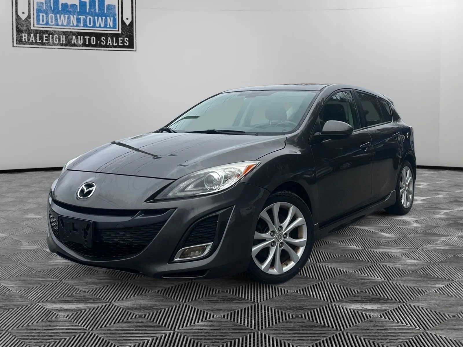 Used 2010 MAZDA MAZDA3 s Grand Touring image 2