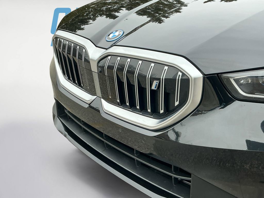 Used 2024 BMW i5 eDrive40i image 23