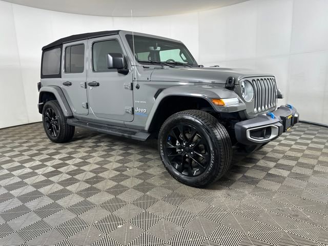 Used 2023 Jeep Wrangler Unlimited Sahara w/ Cold Weather Group video 2