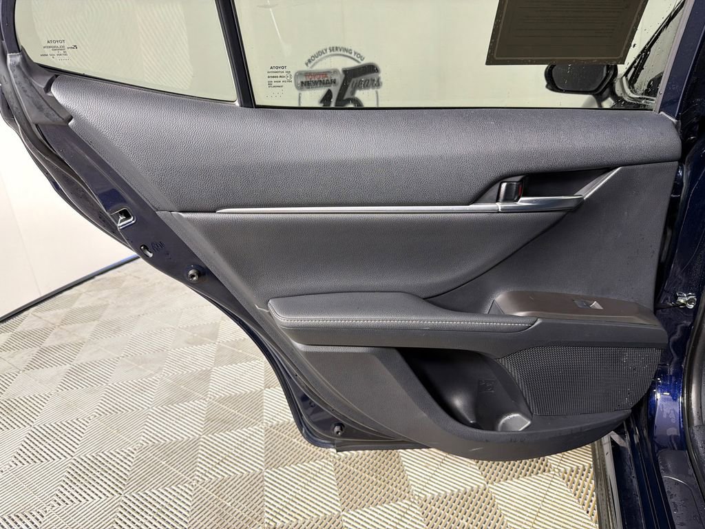 Used 2022 Toyota Camry XSE image 22