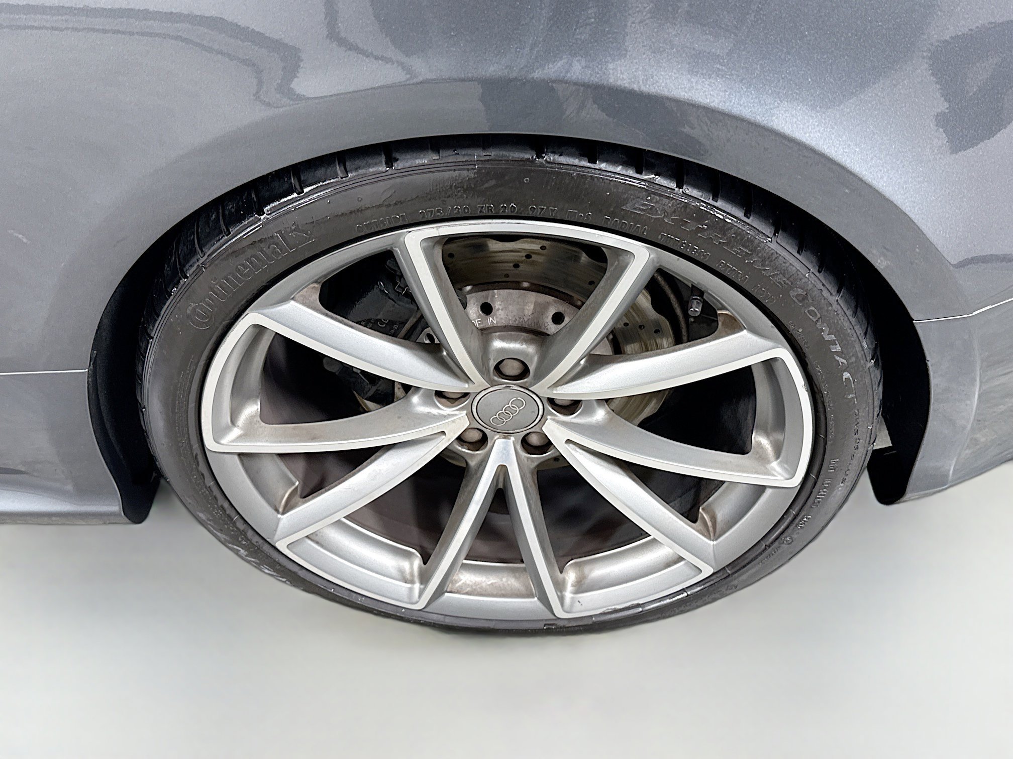 Used 2015 Audi RS 5 Coupe w/ Black Optic Plus Package AWD/4WD image 28
