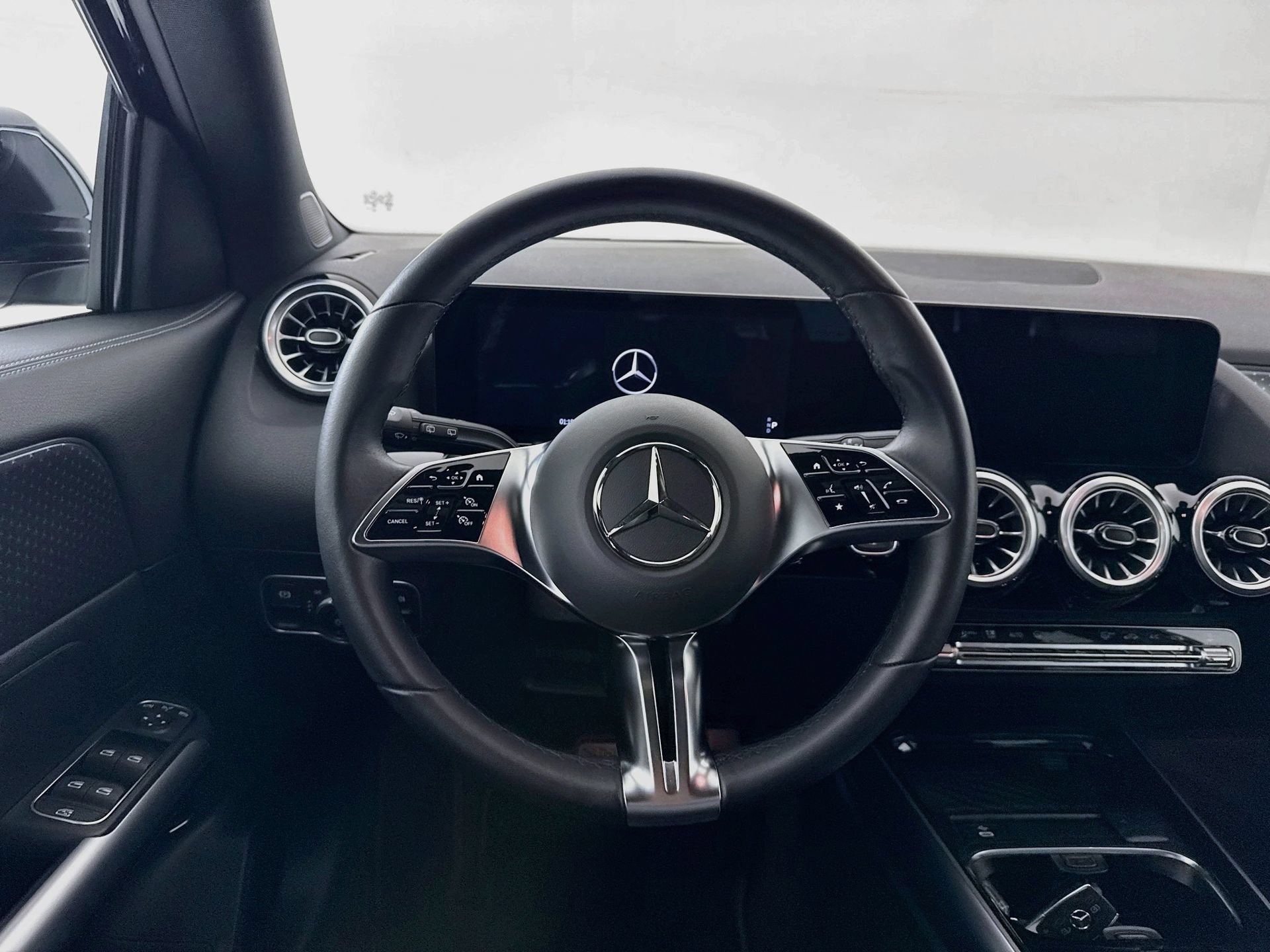 Certified 2025 Mercedes-Benz GLA 250 image 22