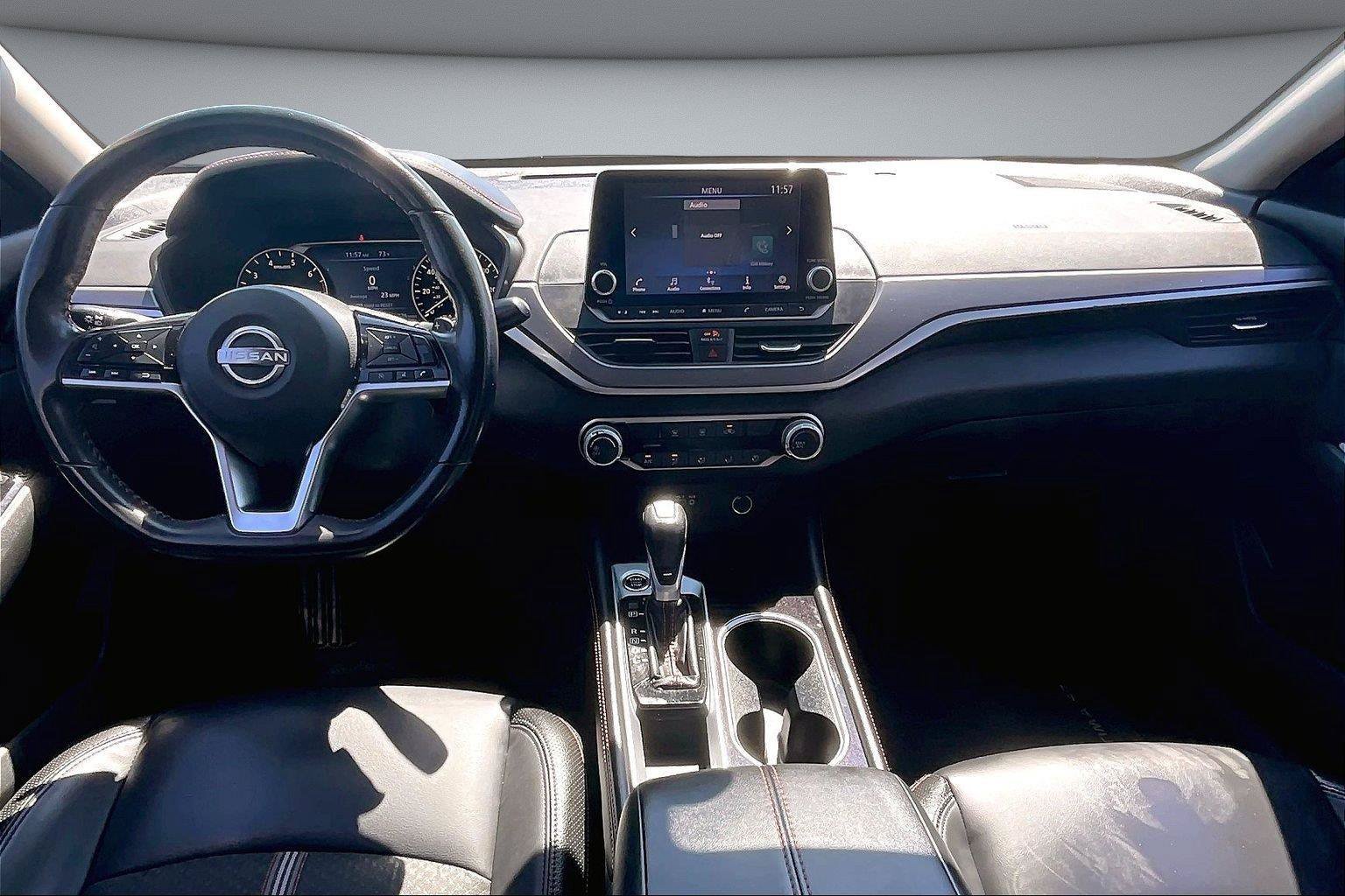 Used 2024 Nissan Altima 2.5 SR FWD image 8
