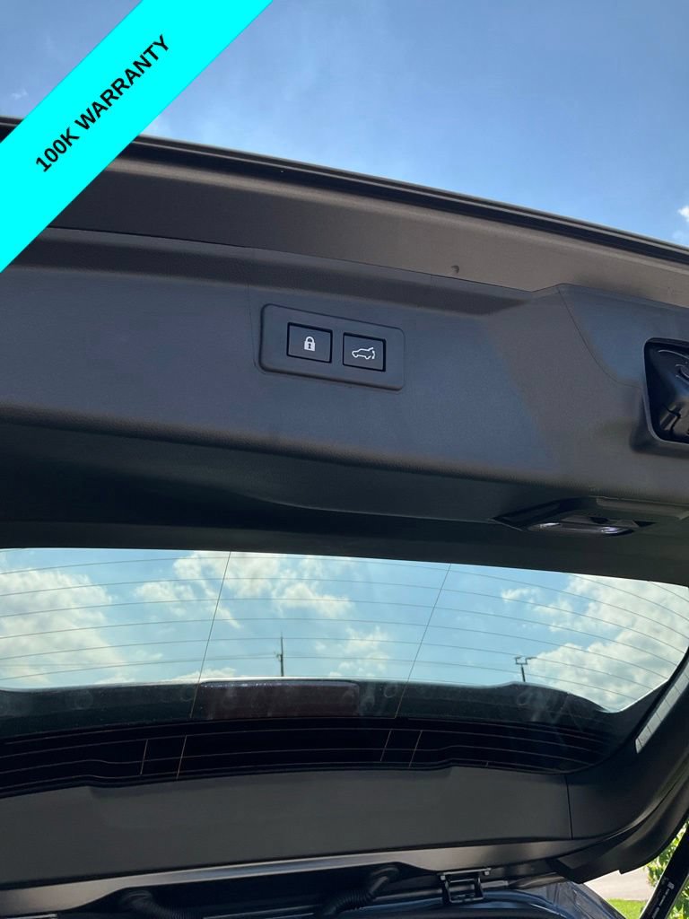 Certified 2025 Subaru Outback Limited AWD/4WD image 8