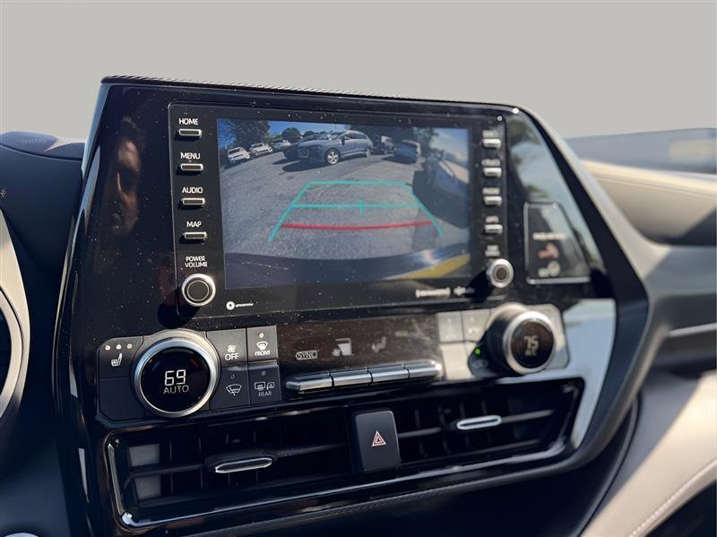 Used 2021 Toyota Highlander XSE FWD image 57