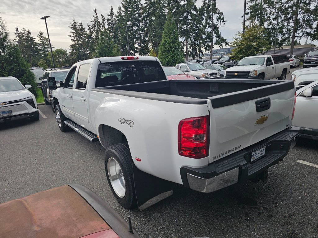 Used 2014 Chevrolet Silverado 3500 LTZ w/ LTZ Plus Package AWD/4WD image 3