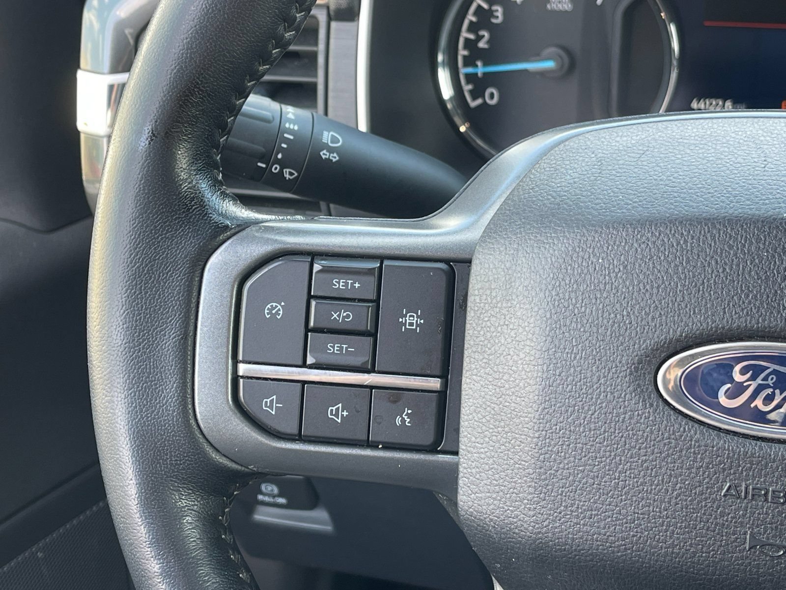Used 2022 Ford F150 XLT w/ Equipment Group 302A High AWD/4WD image 26