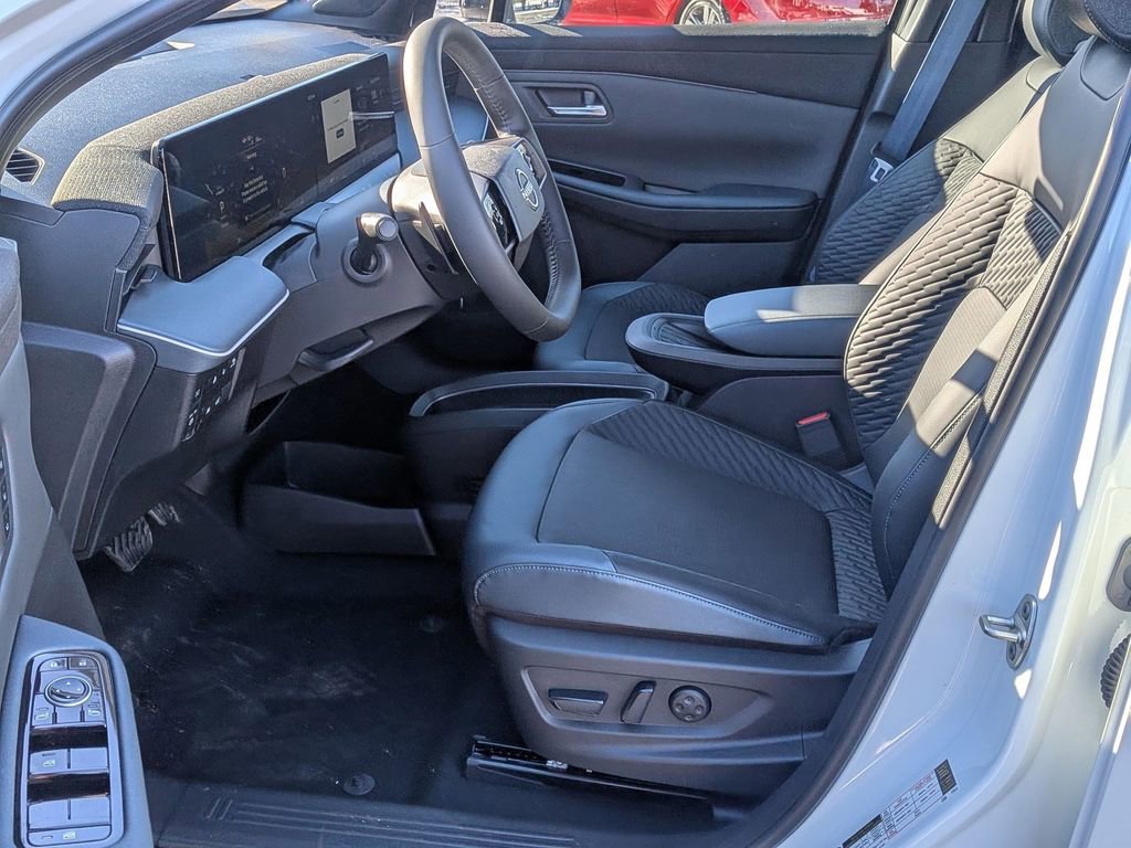 New 2026 Nissan Leaf Platinum+ w/ Cargo Package (Platinum+) FWD image 11