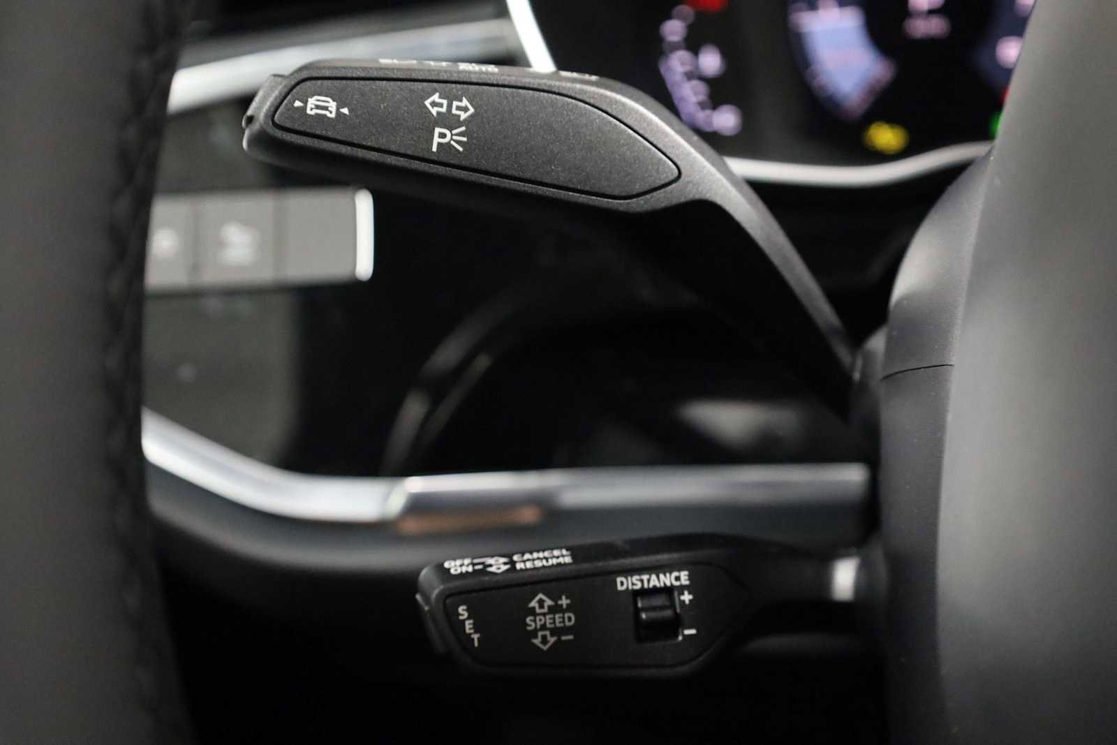 New 2025 Audi Q3 2.0T Premium image 28