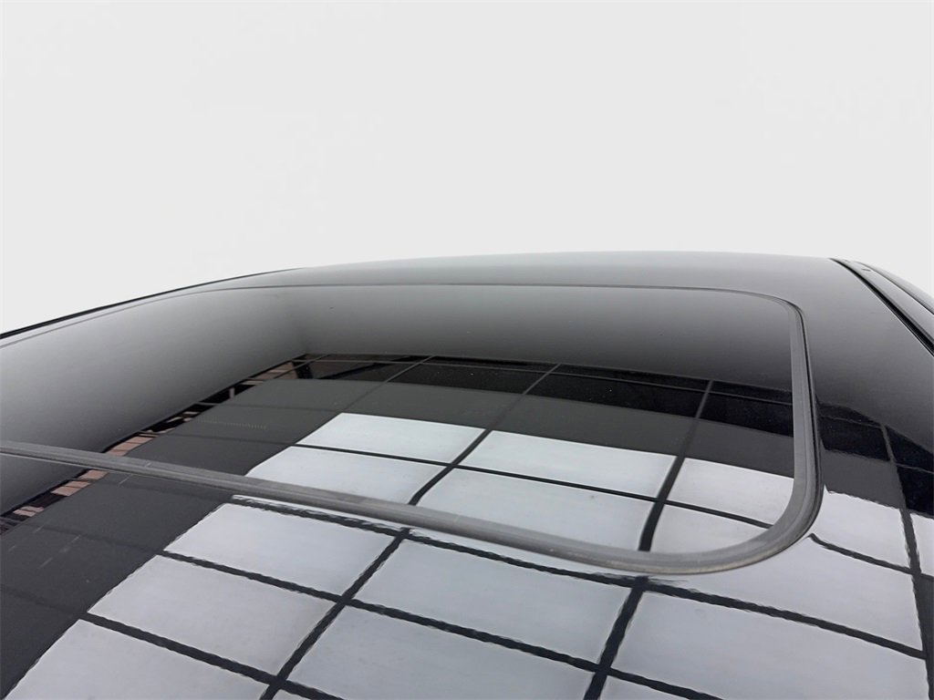 Used 2025 Mercedes-Benz C 300 Sedan image 13