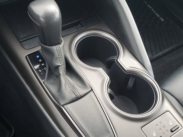 Used 2024 Toyota Camry SE FWD image 11