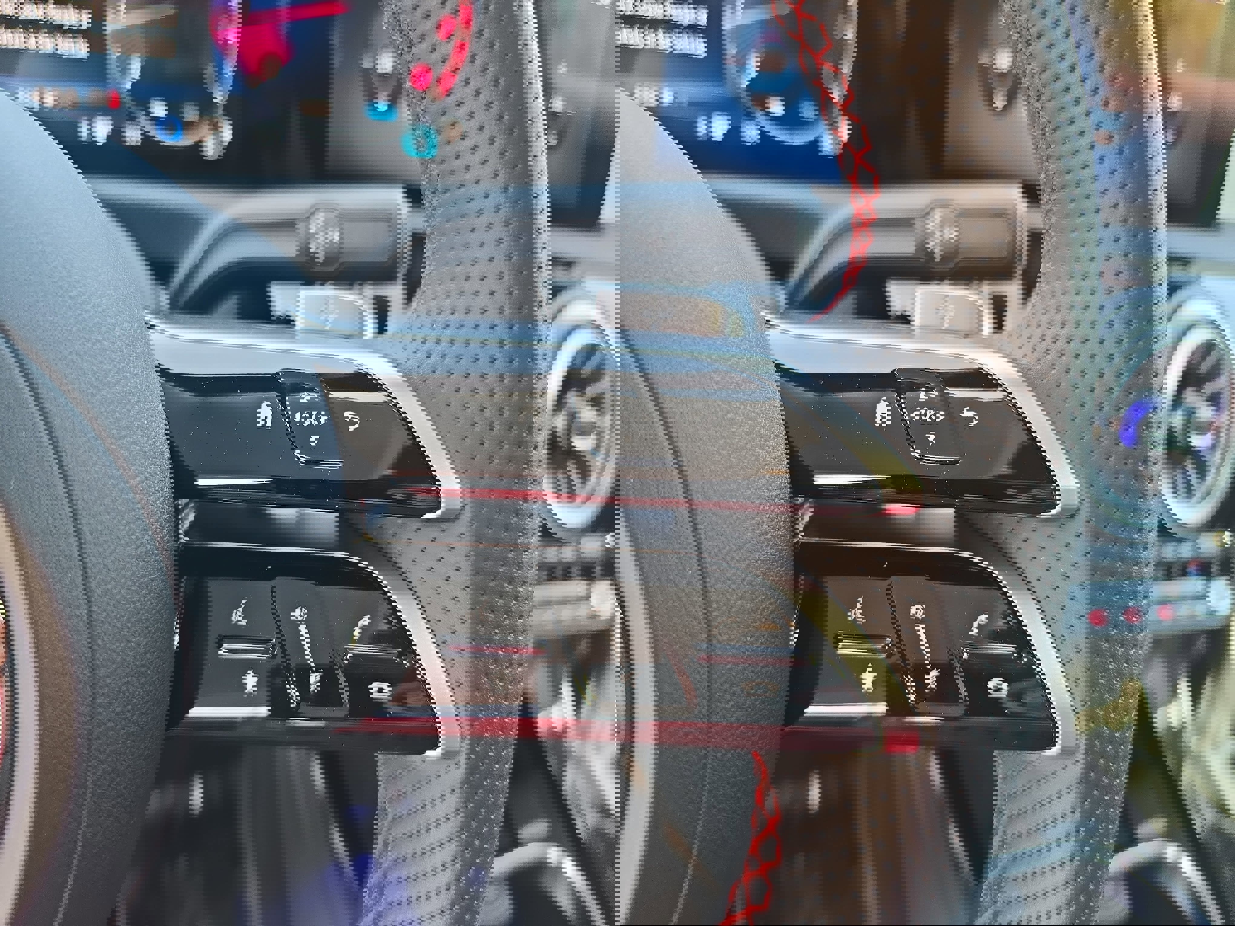 Used 2025 Mercedes-Benz CLA 250 image 17