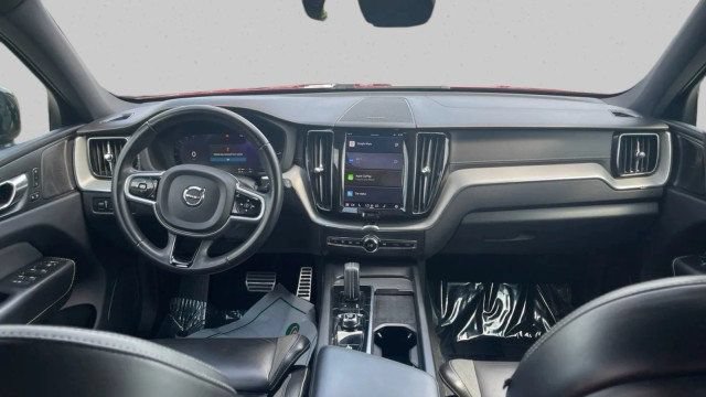 Used 2022 Volvo XC60 T8 R-Design w/ Advanced Package AWD/4WD image 15