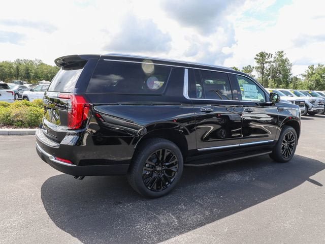 New 2026 GMC Yukon XL Elevation w/ Elevation Premium Package RWD image 10