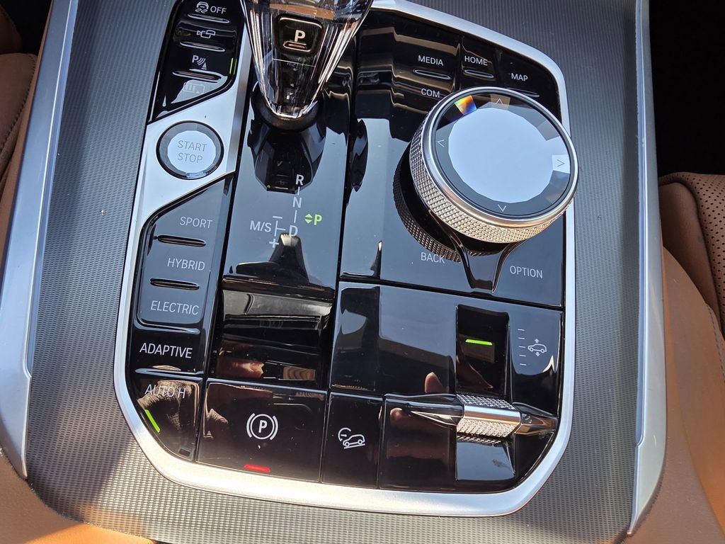 Used 2023 BMW X5 xDrive45e w/ Executive Package image 26