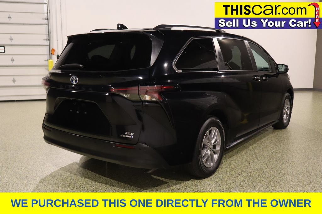 Used 2023 Toyota Sienna XLE FWD image 10