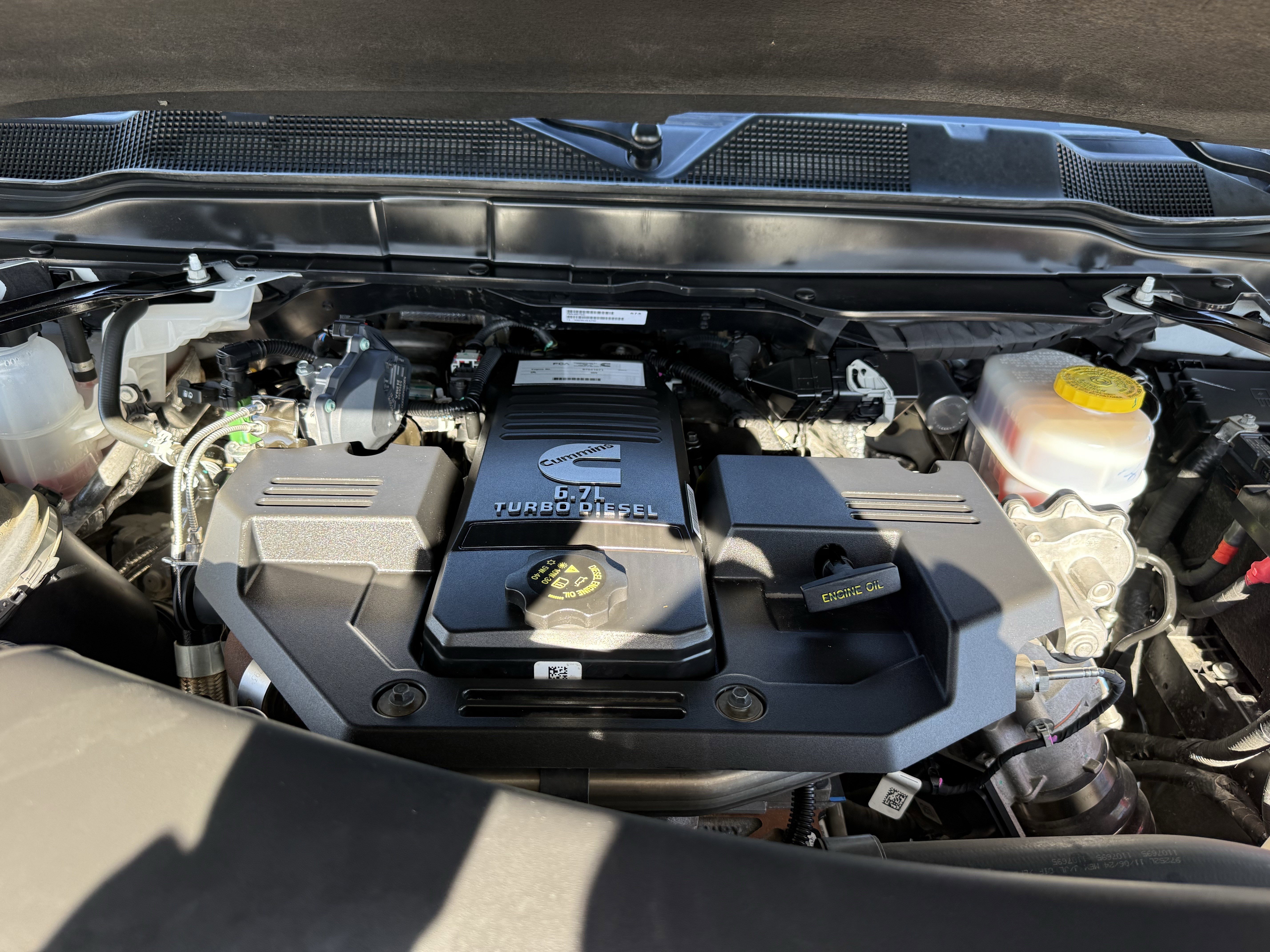 Used 2024 RAM 2500 Laramie image 32