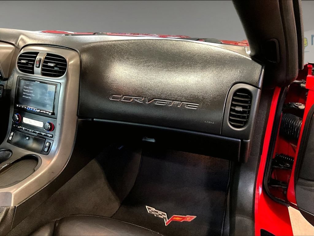Used 2006 Chevrolet Corvette Convertible w/ Preferred Equipment Group RWD image 13